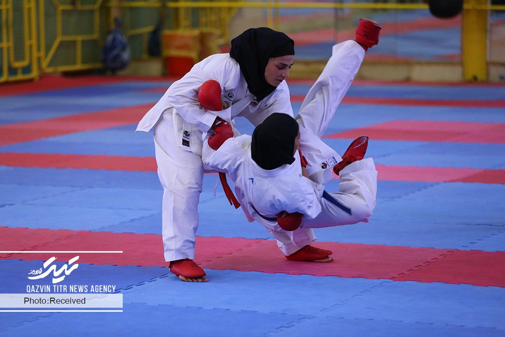 آغاز مسابقات کاراته دانشجویان دختر در قزوین