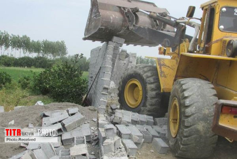 تخریب 16 بنای غیرمجاز در اراضی کشاورزی قزوین
