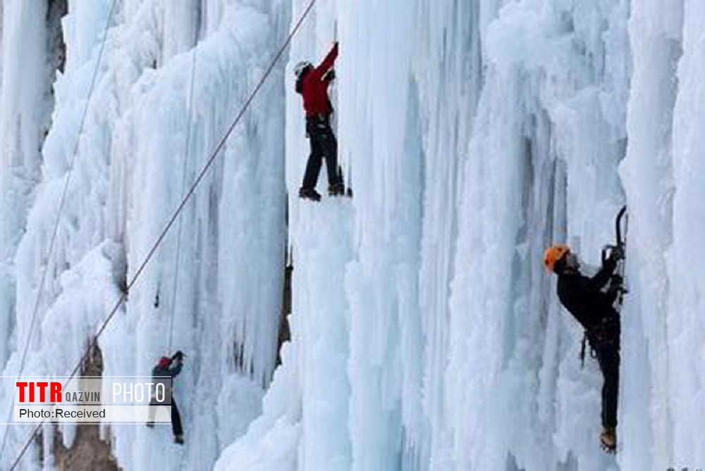 محسن بهشتی راد رکورد یخ نوردی را شکست