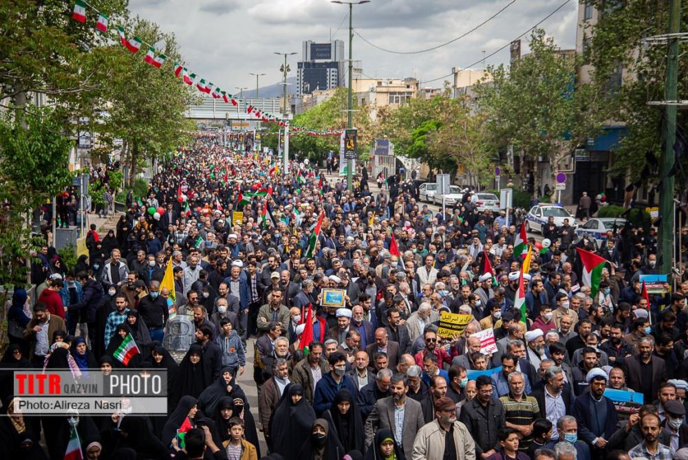 راهپیمایی مردم قزوین در حمایت از اقدام ضد تروریسیتی سپاه