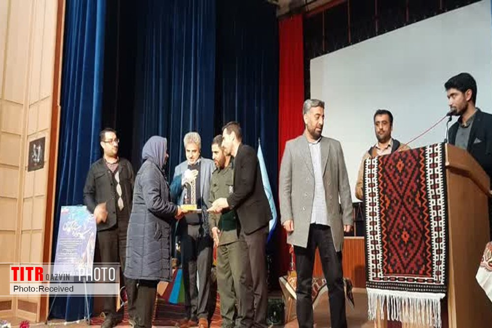 برگزیدگان دومین جشنواره صنایع‌دستی بسیج قزوین معرفی شدند