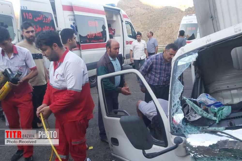 حادثه رانندگی در محور قزوین-رشت 2 مصدوم برجا گذاشت